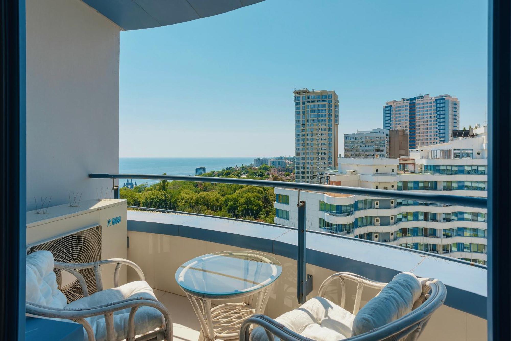Direct Sea View Lejlighed Odessa Eksteriør billede